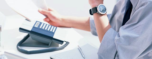 WEBサービスに関して情報を入手するために